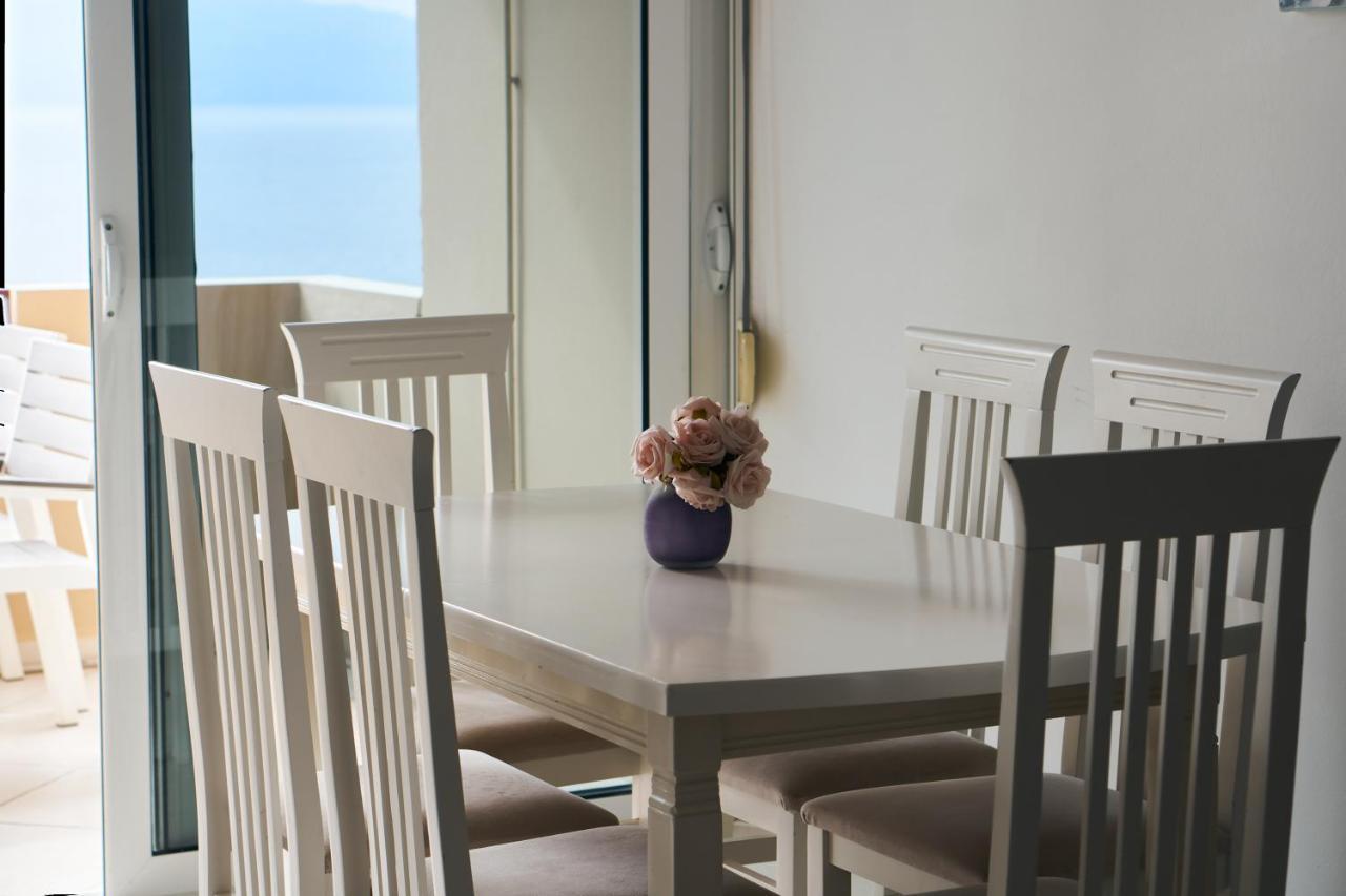 Del Mar Sea View Apartment Саранда Екстер'єр фото
