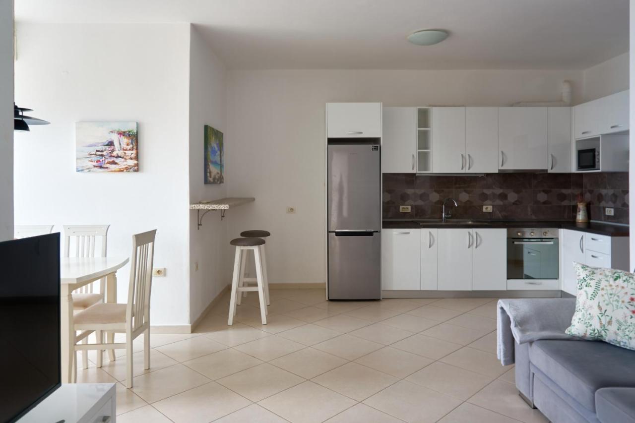 Del Mar Sea View Apartment Саранда Екстер'єр фото