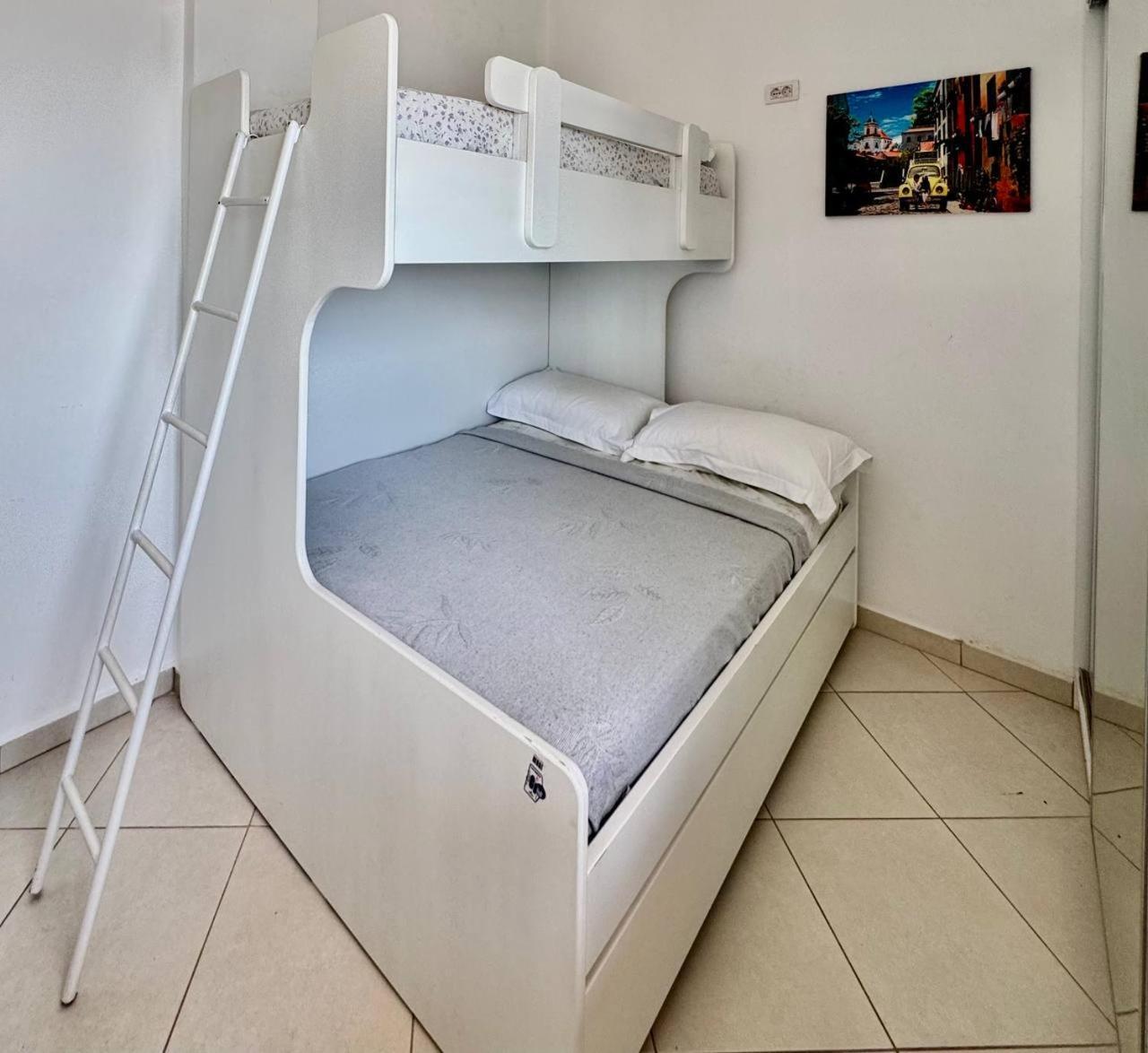 Del Mar Sea View Apartment Саранда Екстер'єр фото