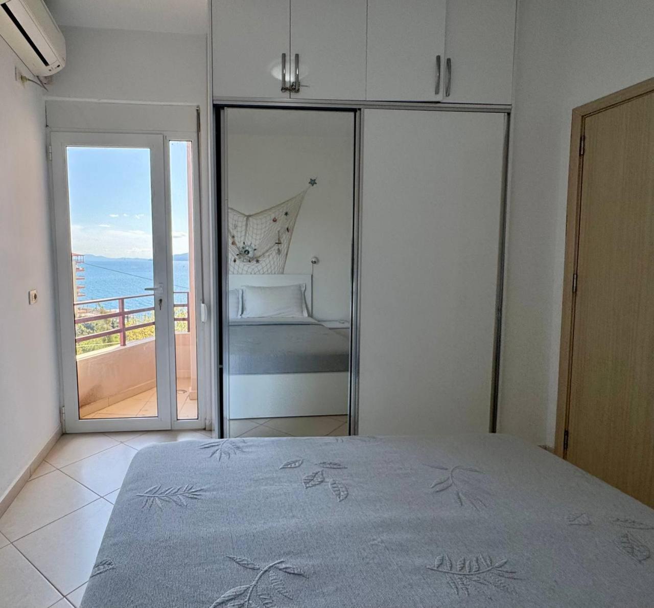 Del Mar Sea View Apartment Саранда Екстер'єр фото