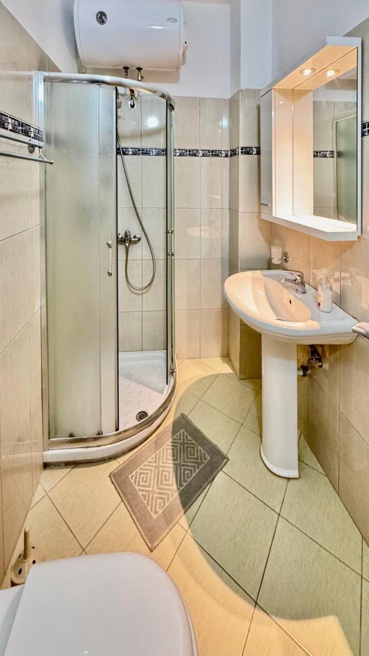 Del Mar Sea View Apartment Саранда Екстер'єр фото