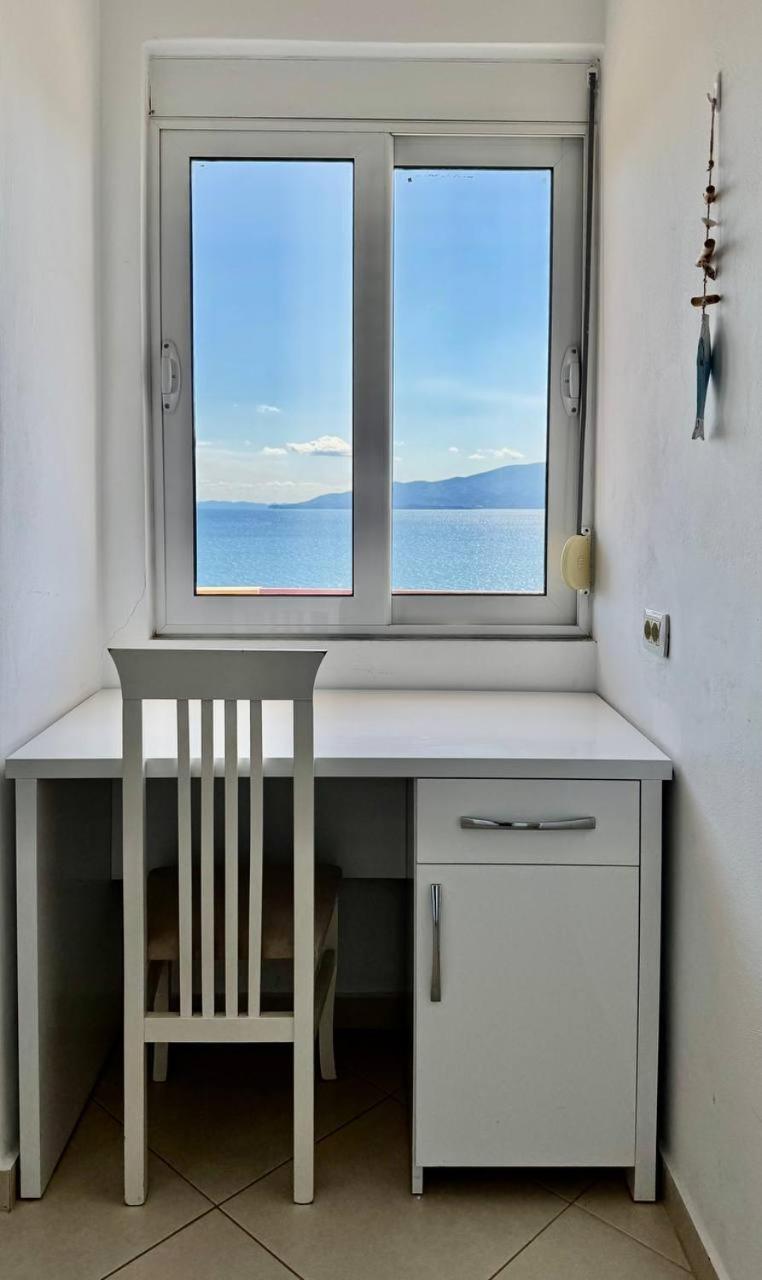Del Mar Sea View Apartment Саранда Екстер'єр фото