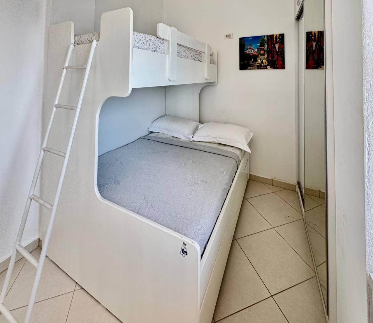 Del Mar Sea View Apartment Саранда Екстер'єр фото